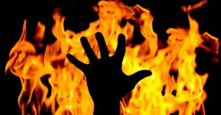 ফেনীতে আগুনে পুড়ে প্রহরীর মৃত্যু