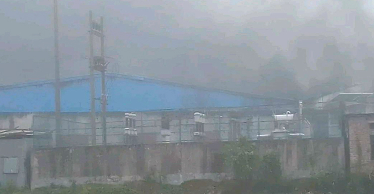 গাজীপুরে স্পিনিং মিলে আগুন, ৩ ঘণ্টা পর নিয়ন্ত্রণ