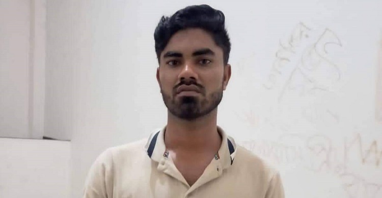 গোপনে বিয়ে করায় চিকিৎসক প্রেমিকের বাসায় প্রেমিকার আত্মহত্যা