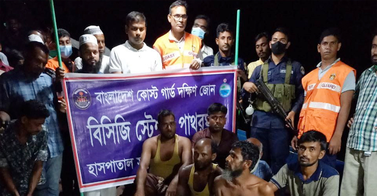 নিষেধাজ্ঞা অমান্য করে মাছ শিকার, ৬ জেলে আটক