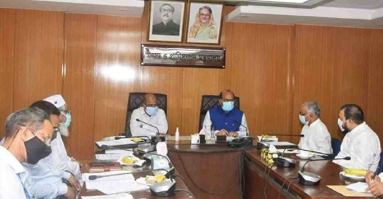 Govt forming policy to safeguard poultry, dairy industries