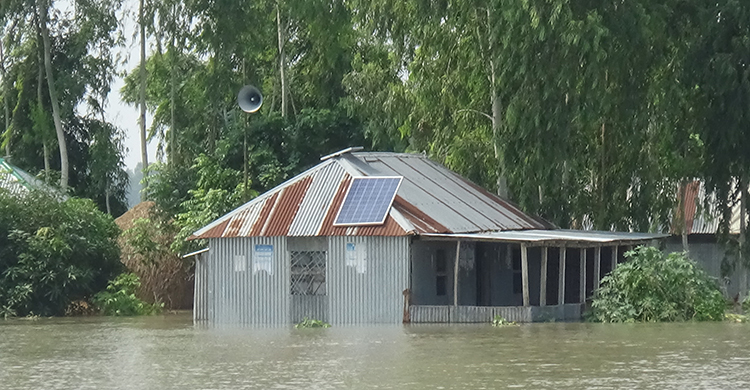 বিপৎসীমার ৮৯ সেন্টিমিটার ওপরে ব্রহ্মপুত্র