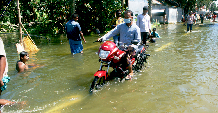 গাইবান্ধায় এখনও দেড় লাখ মানুষ পানিবন্দি