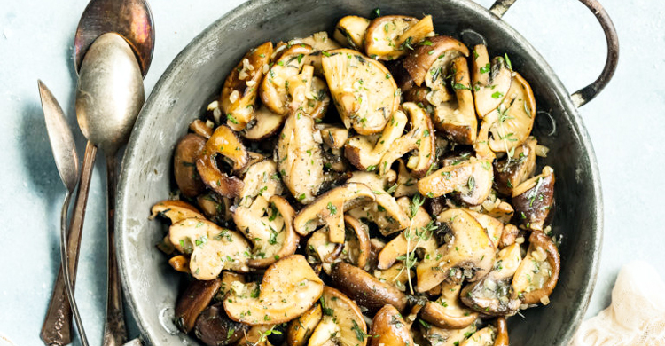 যে খাবারগুলো বাসি খেলে স্বাস্থ্যঝুঁকি বাড়ে