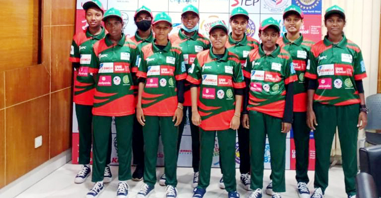 কাতারে বিশ্বকাপ ফুটবল খেলতে যাচ্ছে পথশিশু দল