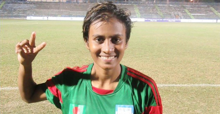 সাবিনার চার গোলে উড়ে গেলো হংকং