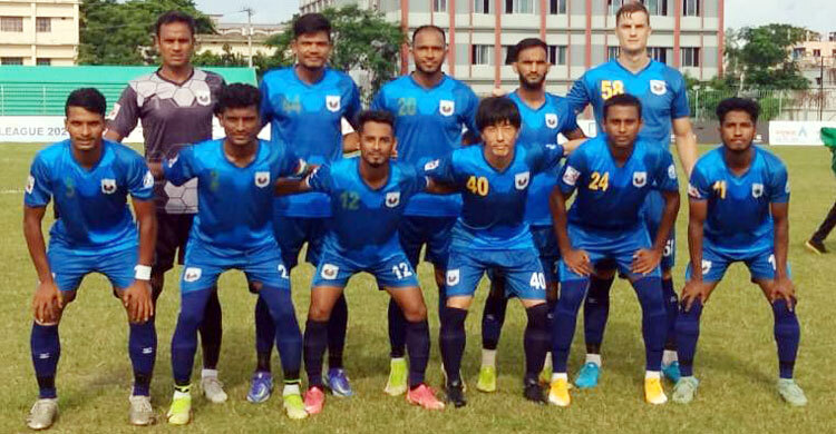 উড়তে থাকা সাইফকে মাটিতে নামালো স্বাধীনতা কেসি