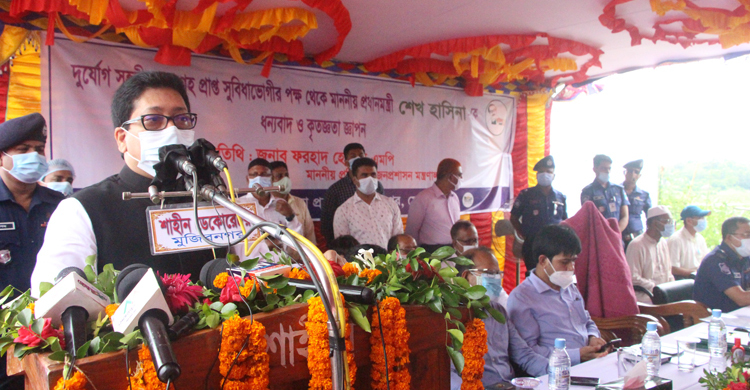 গৃহহীনদের খুঁজে খুঁজে ঘর করে দেবে সরকার : জনপ্রশাসন প্রতিমন্ত্রী