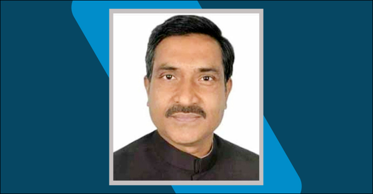 অবশেষে শপথ নিলেন নগরকান্দার মেয়র নিমাই সরকার