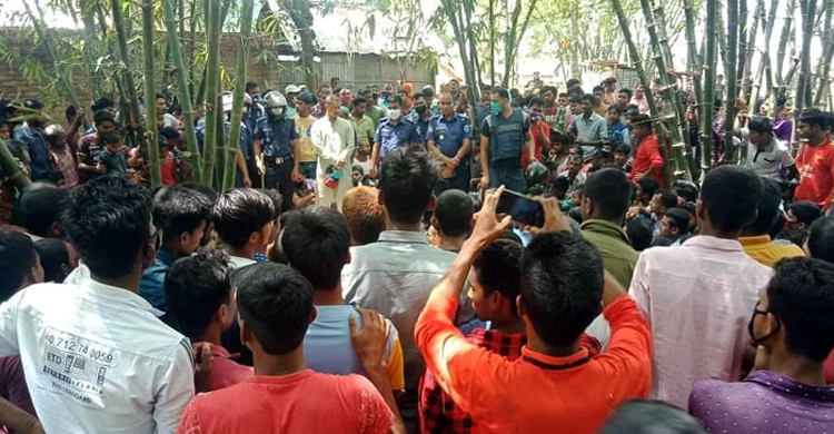 নীলফামারীতে পুলিশ-গ্রামবাসীর সংঘর্ষ