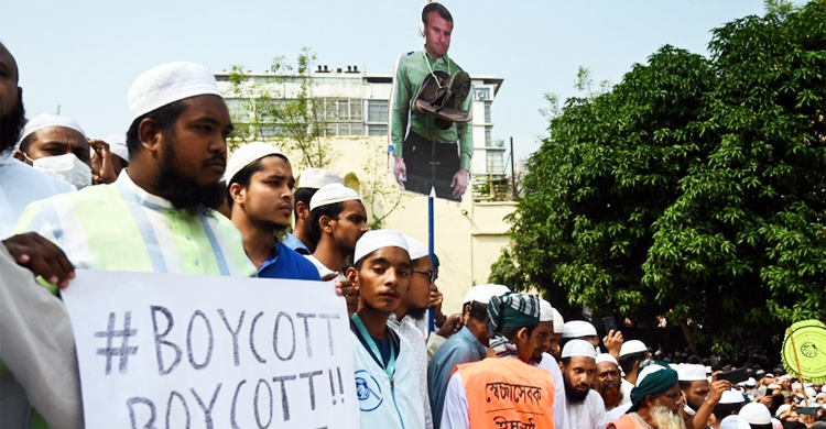 ক্ষোভ বাড়ছে, বাংলাদেশসহ মুসলিম দেশগুলোতে ফরাসিদের বিশেষ সতর্কতা