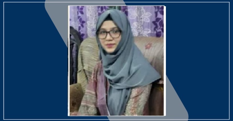 স্বামীর মোটরসাইকেল থেকে ছিটকে সড়কে, লরিচাপায় প্রাণ গেলো তরুণীর