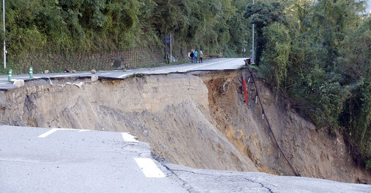 Storm Alex: Heavy rains cause severe flooding in France and Italy