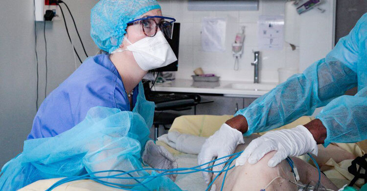 France tightens restrictions amid Omicron surge