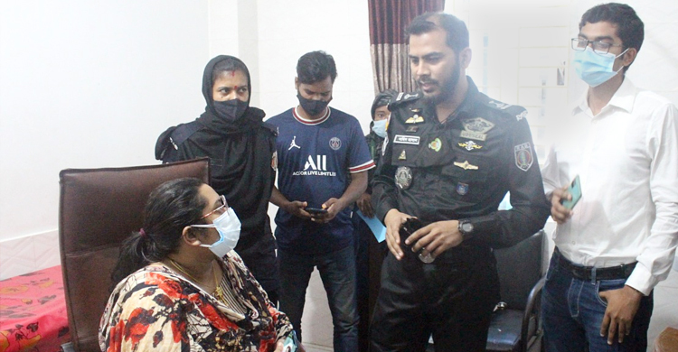 অন্য চিকিৎসকের পরিচয়পত্র ব্যবহার করে চিকিৎসা