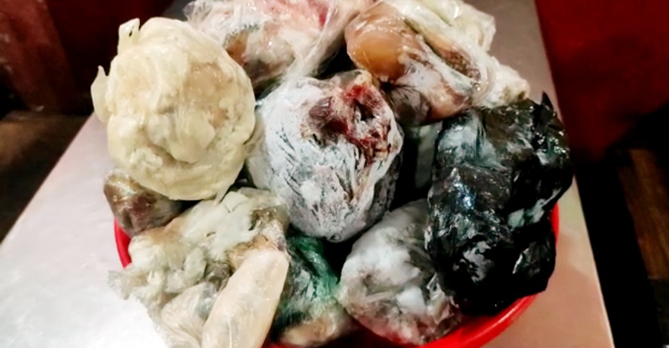 হোটেলের ফ্রিজে নষ্ট খাবার, জরিমানা গুনলেন চার ব্যবসায়ী