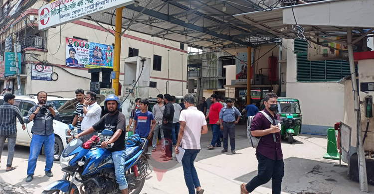 ‘মোটরসাইকেল আইছে কয়েকশো, দুইদিনের তেল একরাতেই শেষ’