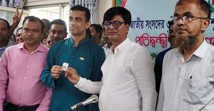 প্রতীক পেয়ে প্রচারণায় গাইবান্ধা-৫ আসনের প্রার্থীরা