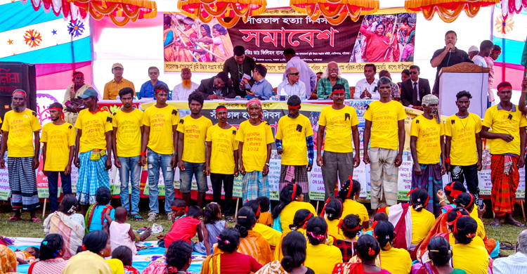 তিন হত্যার বিচার দাবিতে সাঁওতাল নেতারা