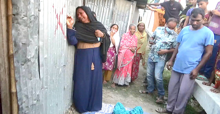 কলহের জেরে স্ত্রীকে পিটিয়ে হত্যা, পলাতক স্বামী