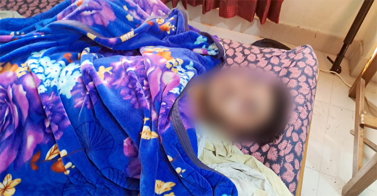 গাজীপুরে বাড়িতে ঢুকে ডাকাতি, বাধা দেওয়ায় কলেজছাত্রকে হত্যা