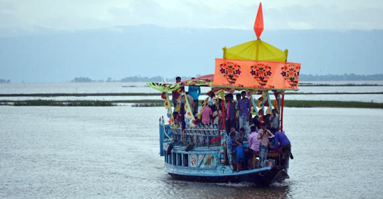 নাতির বিয়েতে বরযাত্রী হয়ে প্রাণটাই গেল নানির