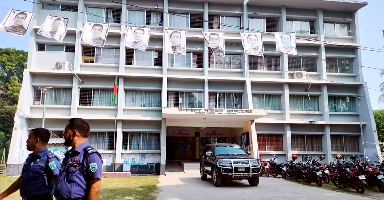 গাইবান্ধায় উপ-নির্বাচন: ভোট বন্ধের ঘটনায় দ্বিতীয় দিনে শুনানি চলছে