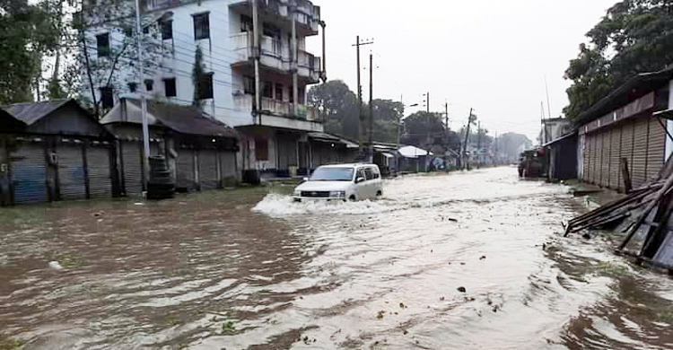 ২১ বছরের রেকর্ড ছাড়াল করতোয়ার পানি