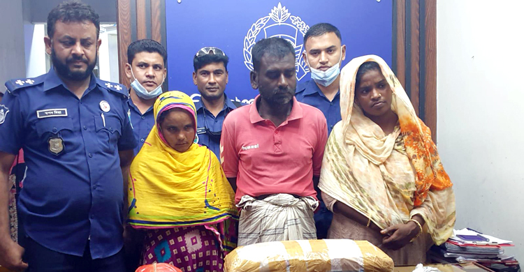 ৯ কেজি গাঁজাসহ দম্পতি গ্রেফতার