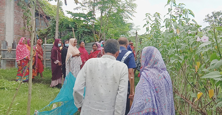 ঘুম থেকে উঠেই মোবাইলে গেম, বাধা দেওয়ায় গলায় ফাঁস নিলো কিশোর