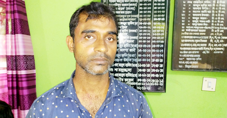 মেহেরপুরে প্রধান শিক্ষকের পিটুনিতে সহকারী শিক্ষক আহত