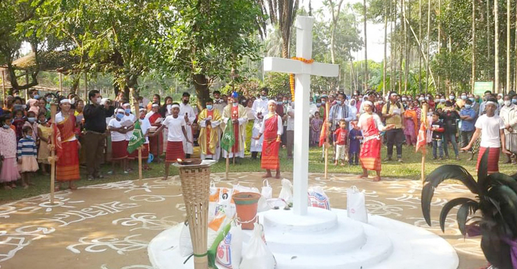 হয়ে গেল গারোদের ওয়ানগালা উৎসব