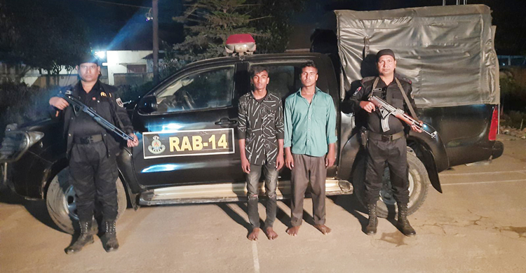 পিকআপে তল্লাশি চালিয়ে মিলল ৩৬ কেজি গাঁজা