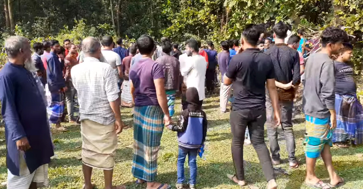 বিয়ের দিন বনে পড়ে ছিল বরের গলাকাটা মরদেহ