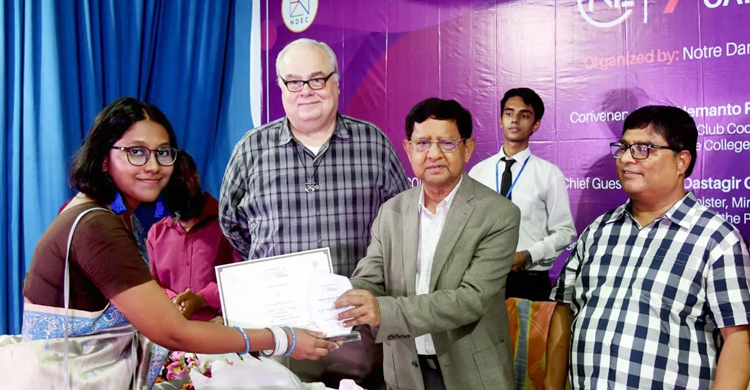 ‘ইংরেজিতে দক্ষ হয়ে শিক্ষার্থীরা বৈশ্বিক চ্যালেঞ্জ মোকাবিলা করবে’