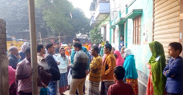 সড়ক দুর্ঘটনা-আগুনে পুড়ে প্রাণ গেলো ৯ জনের