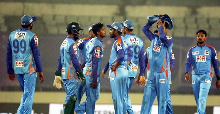 Soumya guides Chattogram to sixth win