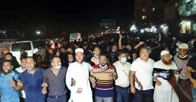 টঙ্গীতে পদ বঞ্চিত আ.লীগ কর্মীদের মহাসড়ক অবরোধ
