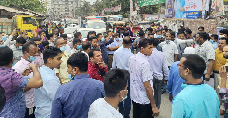 গাজীপুরে ডিসির গাড়িচালককে মারধর, দুই ট্রাফিক কনস্টেবল প্রত্যাহার
