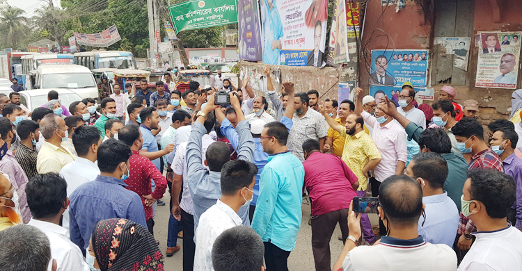 গাজীপুরে ডিসির গাড়িচালককে মারধর, দুই ট্রাফিক কনস্টেবল প্রত্যাহার