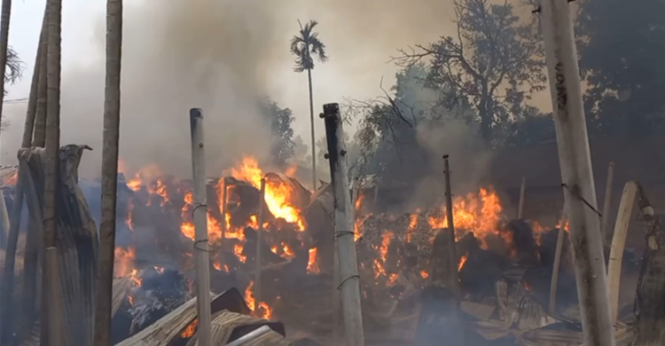 আড়াই ঘণ্টা পর ঝুট গোডাউনের আগুন নিয়ন্ত্রণে