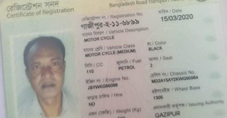 পূজার ছুটিতে বাড়ি যাওয়া হলো না বিদ্যুৎকর্মীর