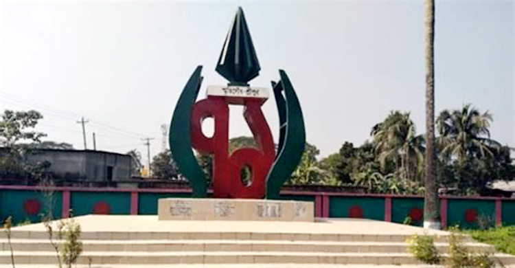 এই দিনে স্বাধীন দেশের পতাকা ওড়ে শ্রীপুরে