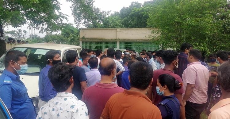 ‘বঙ্গভ্যাক্স’ টিকা পরীক্ষার জন্য বানর ধরতে গিয়ে জনরোষে