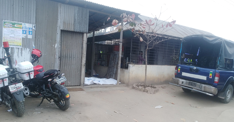বাসের ধাক্কায় প্রাণ গেল যুবকের