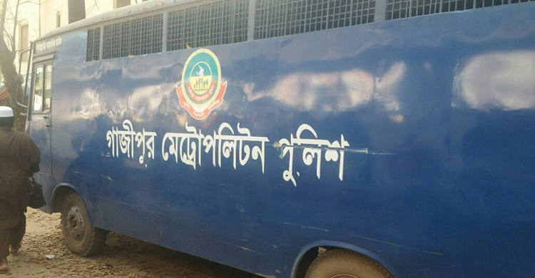 হাতকড়া খুলে প্রিজনভ্যান থেকে পালাল আসামি