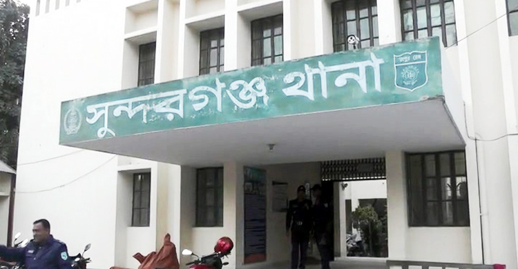 মিষ্টি খাইয়ে ১১ জনকে অচেতন করে মোবাইল নিয়ে গেল ‘ফেরিওয়ালা’