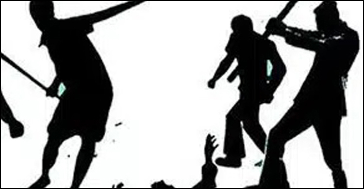 ভোটে জিতেই পরাজিত প্রার্থীর সমর্থকদের বাড়িতে হামলা