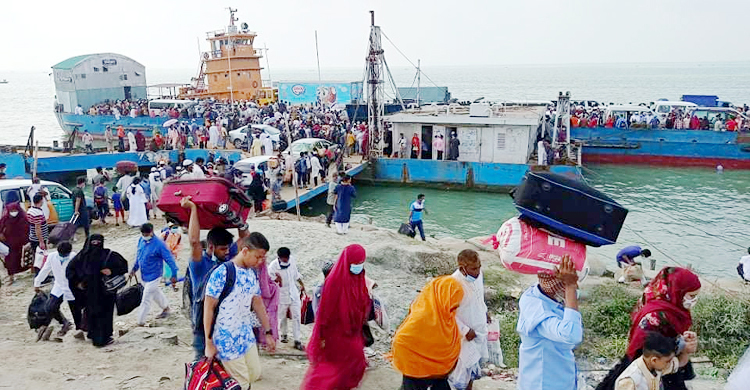 শিমুলিয়া ঘাটে এবার ঢাকামুখী যাত্রীদের চাপ