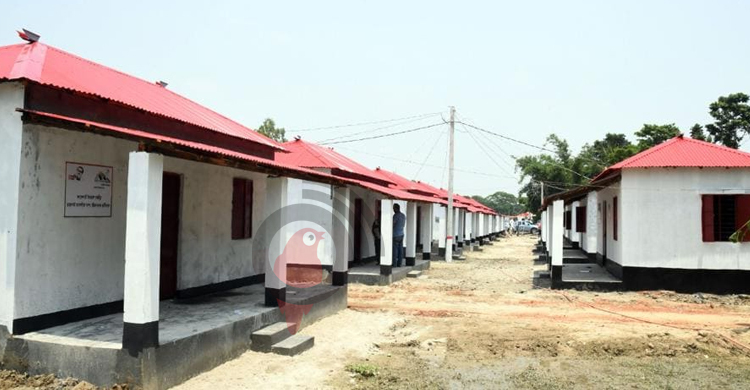 ভাসমান জীবনে আশ্রয়